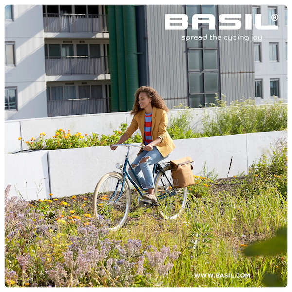 Basil City Shopper Camel Bruin